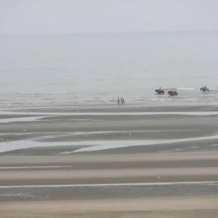 By Belgian Coast With Sea Views Appartement Oostduinkerke